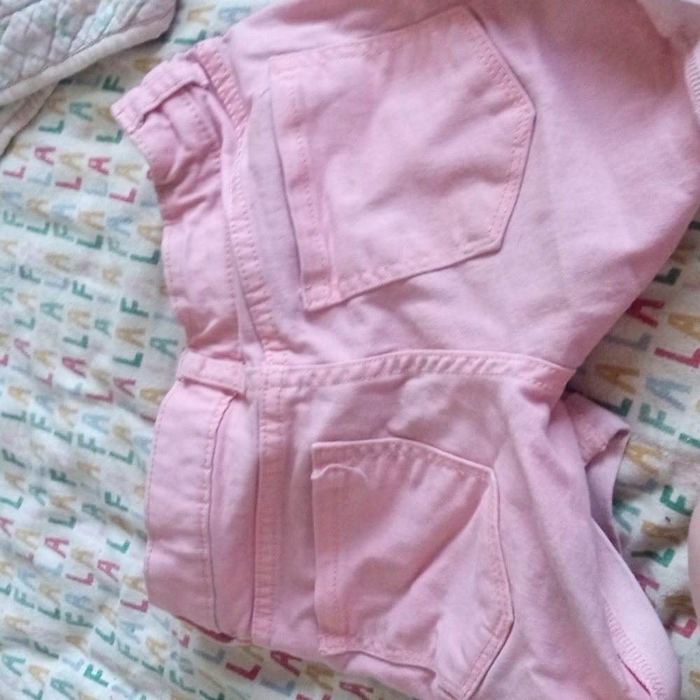 Shorts - Picture 3 of 3